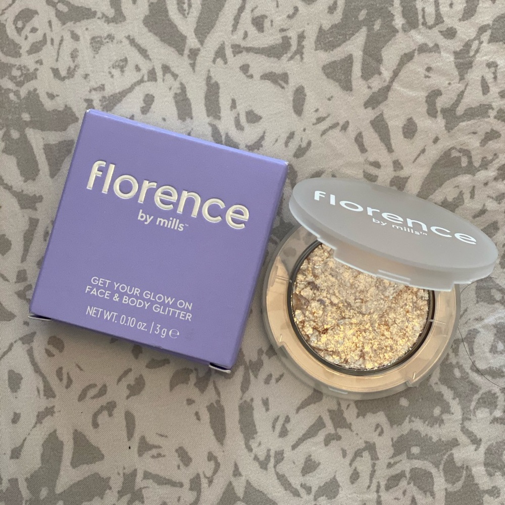Florence by mills face and body glitter